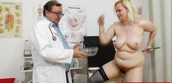  The gynecologist drops into action with Elena muff